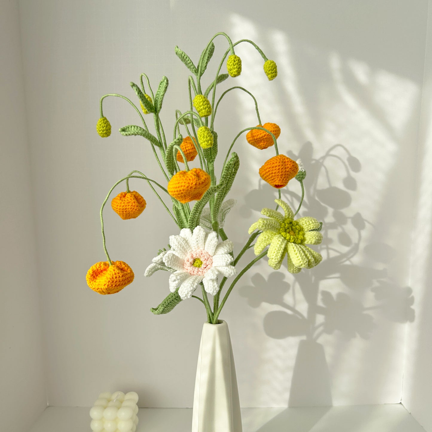 Finished crochet lantern lily and daisy bouquet. High quality yarn flowers. Unique handmade gift.