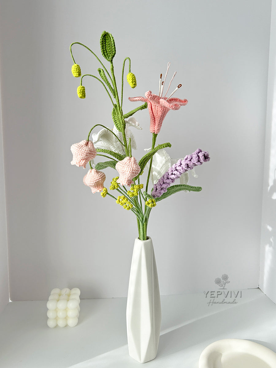 Finished crochet lantern lily and lily bouquet. High quality yarn flowers. Unique handmade gift for women.