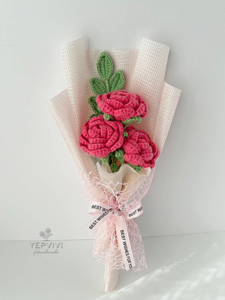 Finished crochet pink rose bouquet. Unique handmade gift for women.