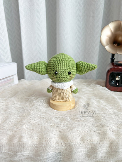 Finished Crochet Yoda. Cute crochet doll keychain! Unique handmade gift.